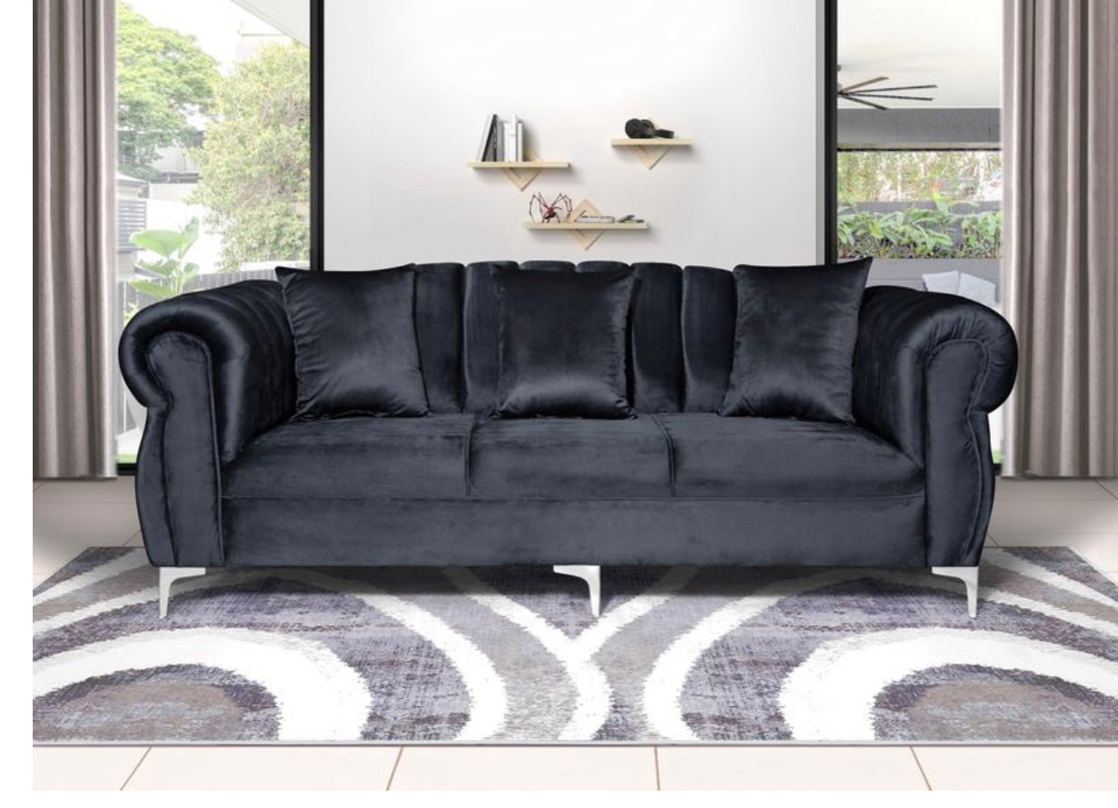 Phenyo 3 seater curve