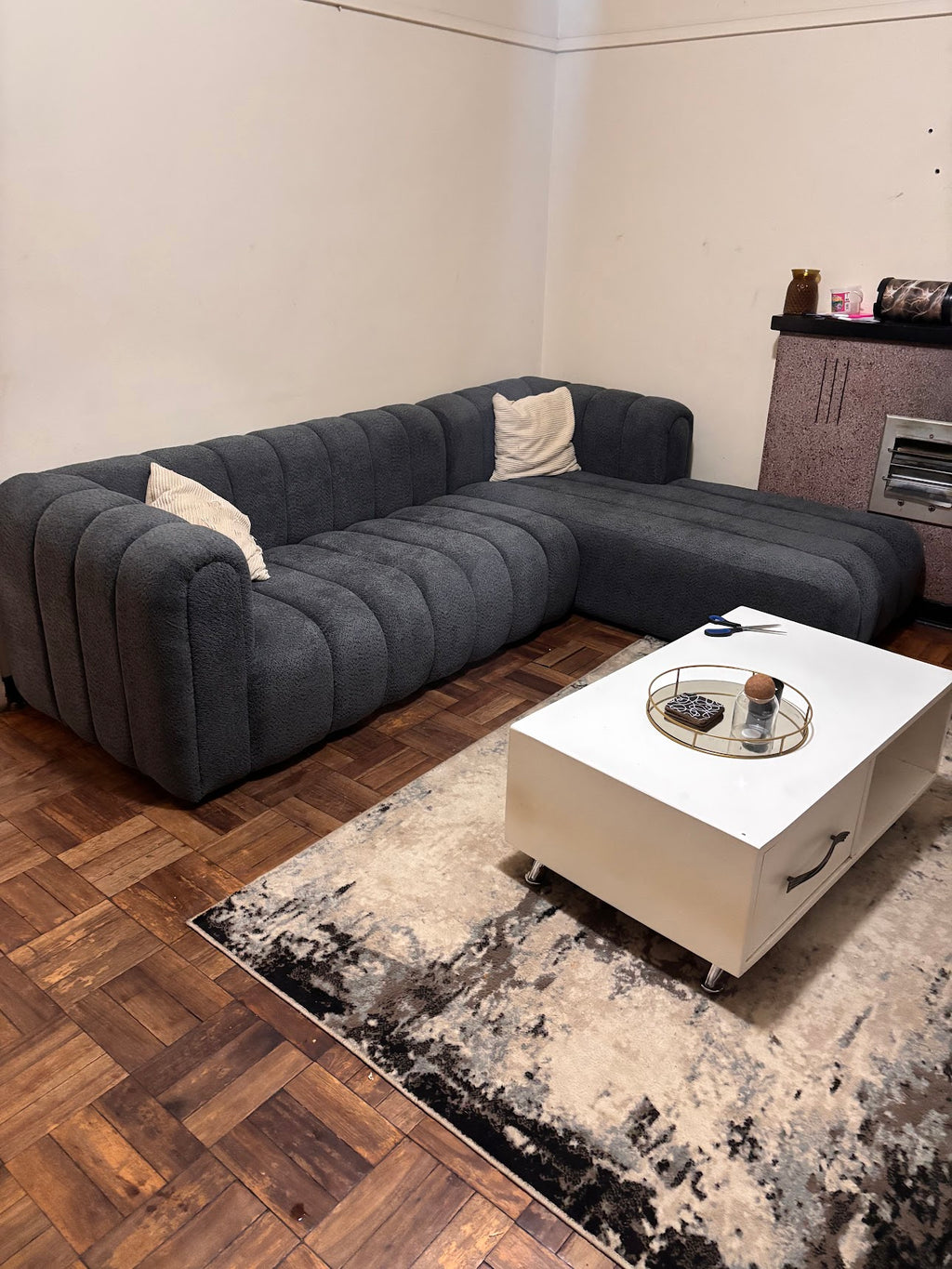 Boucle 3 seater  L lounge suit
